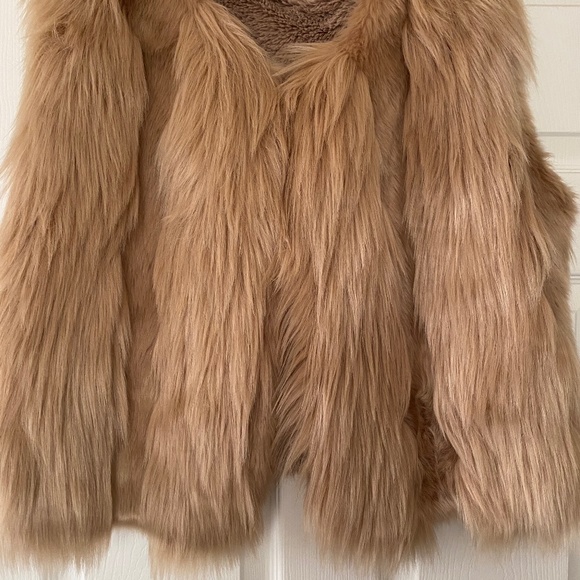 Code❤️ Faux Fur Womens Vest Sz L - Picture 5 of 8